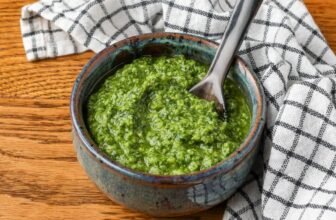 Do-it-yourself Parsley Pesto – Barefeet within the Kitchen